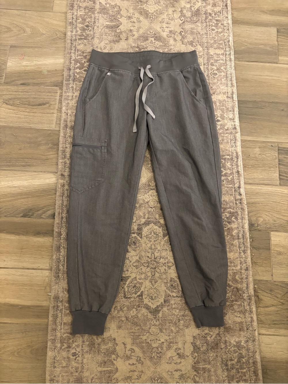 FIGS Zamora Gray Jogger Scrub Pants